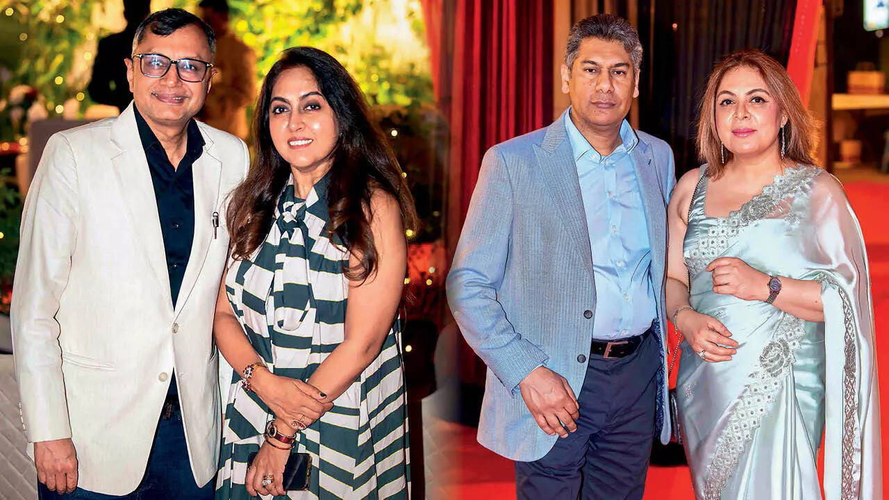 (L-R) Tarun Garg and Meenu Garg, Ashwani Aggarwal and Pooja Kapur