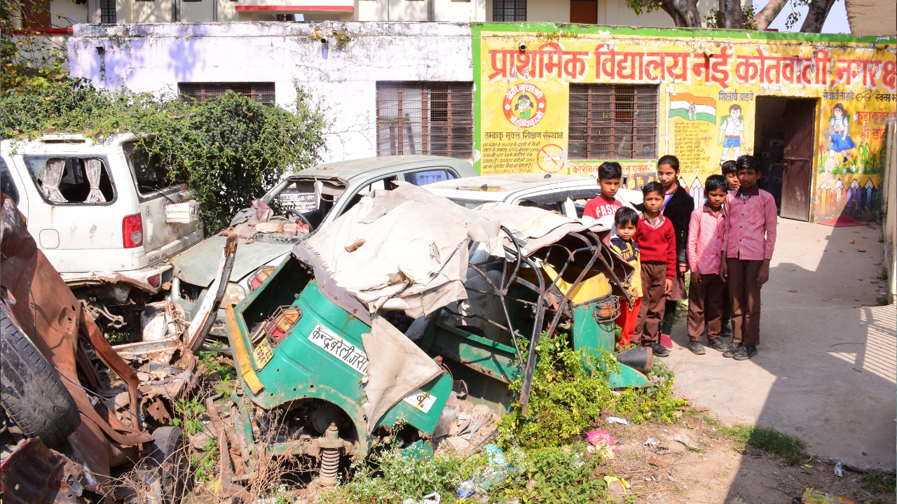Police vacate playground of British-era school in UP's Bareilly