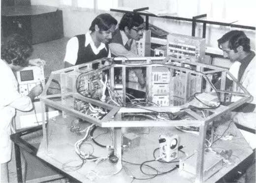 Aryabhata team working on satellite