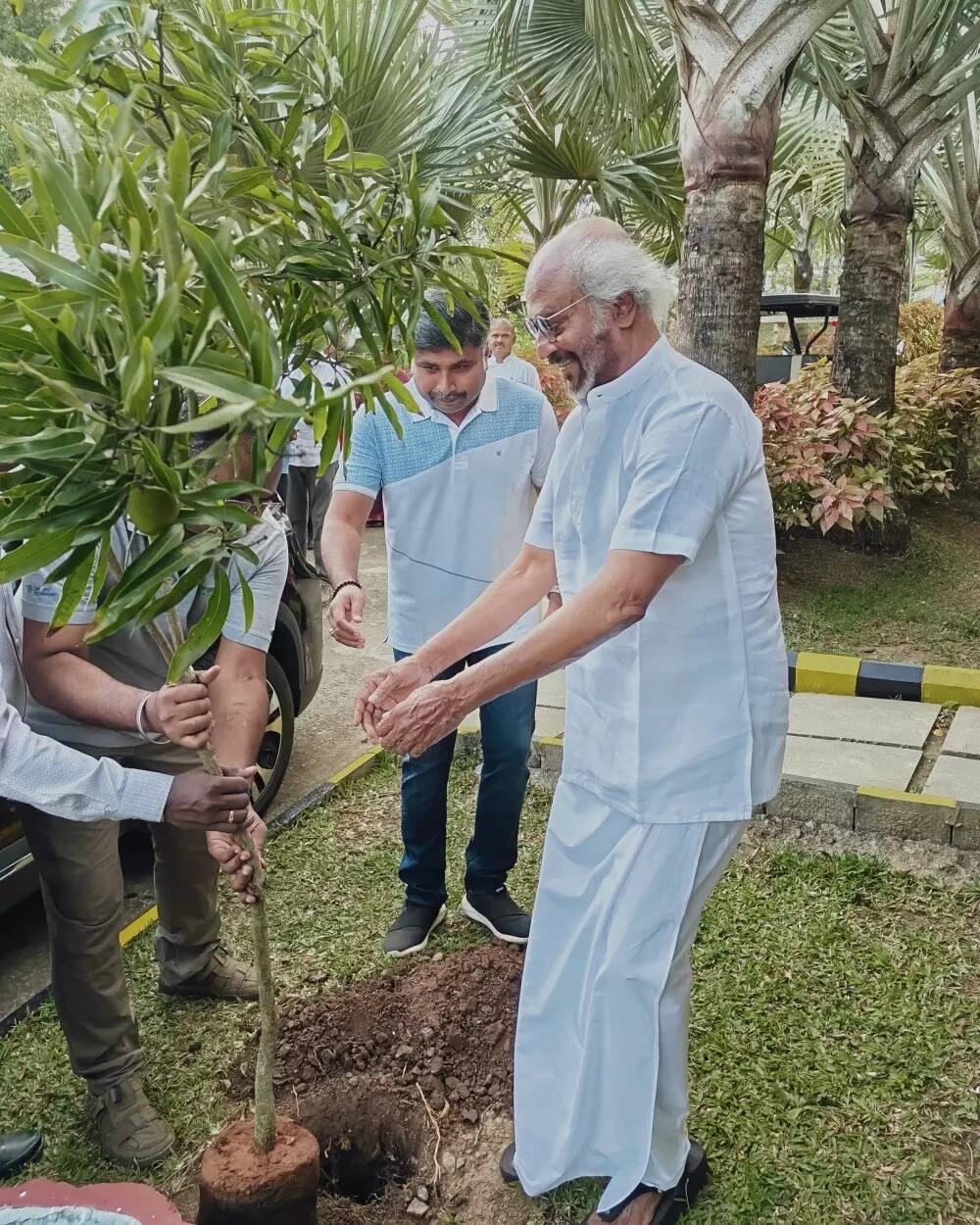 Rajinikanth's memorable visit to POPPYS Tuskers Hill Resort, Anaikatti