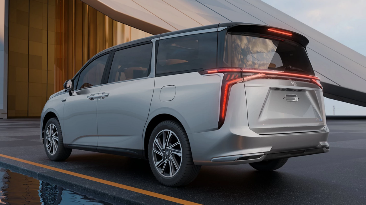 The bookings for the EV MPV are already underway, Interested customers can book it by paying a refundable token amount of Rs 51,000.