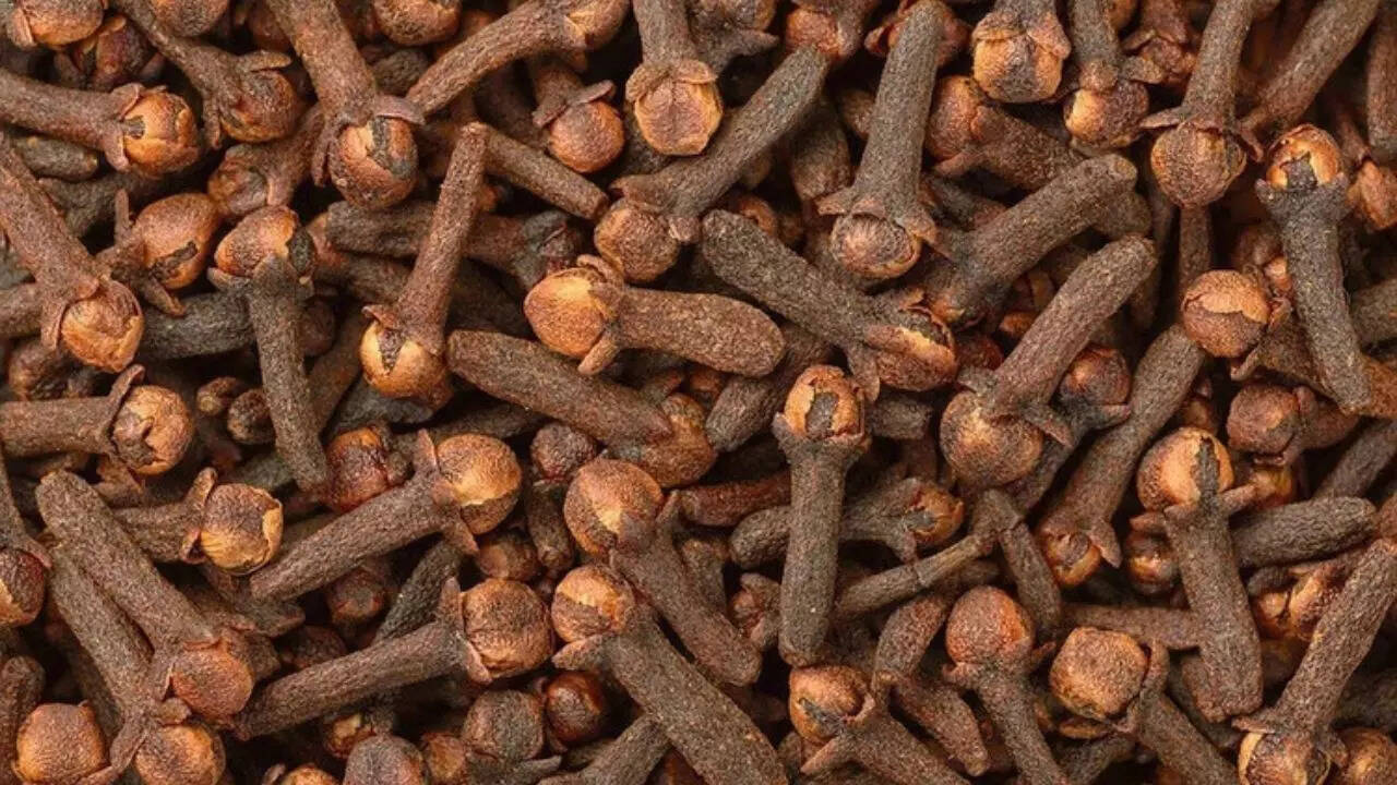 Cloves
