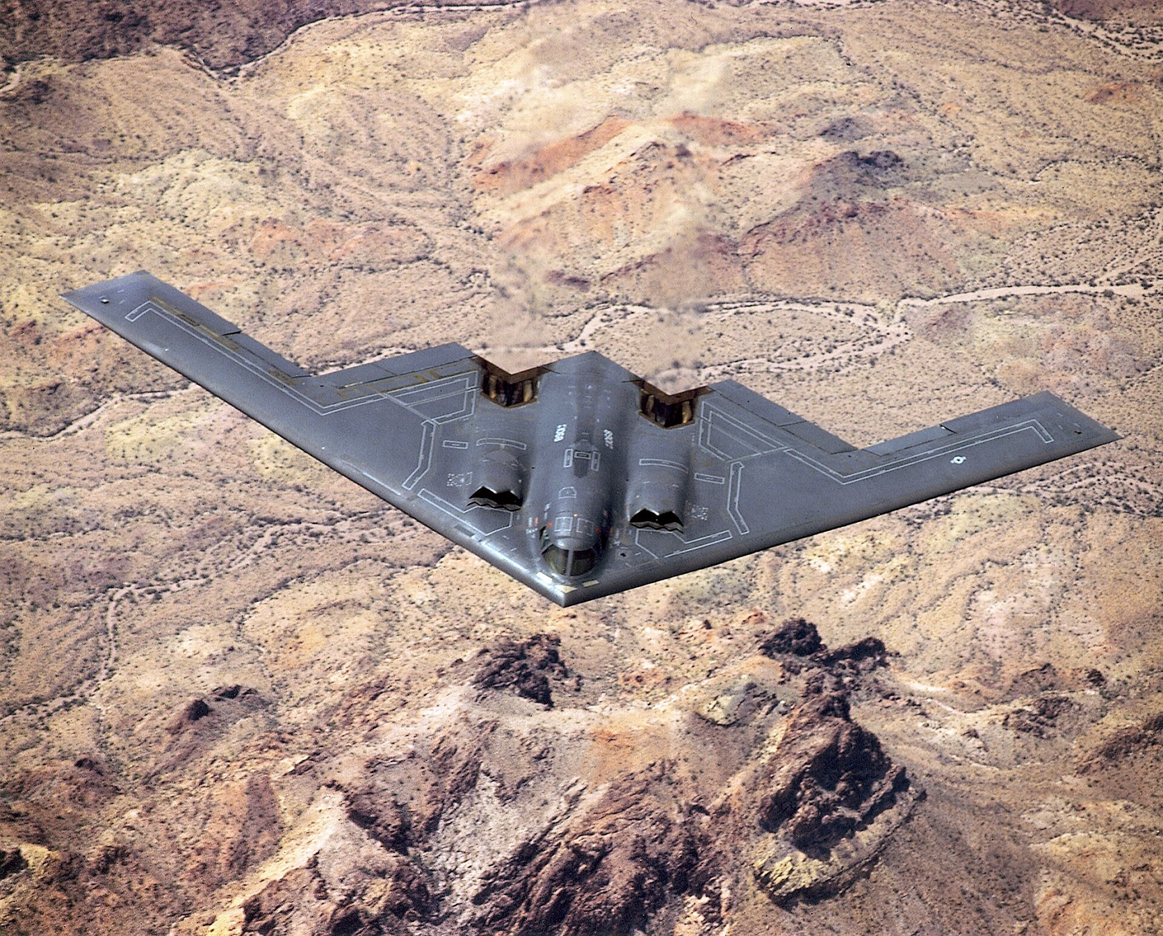 The B-2's first publicized flight in 1989 (Wikimedia Common)