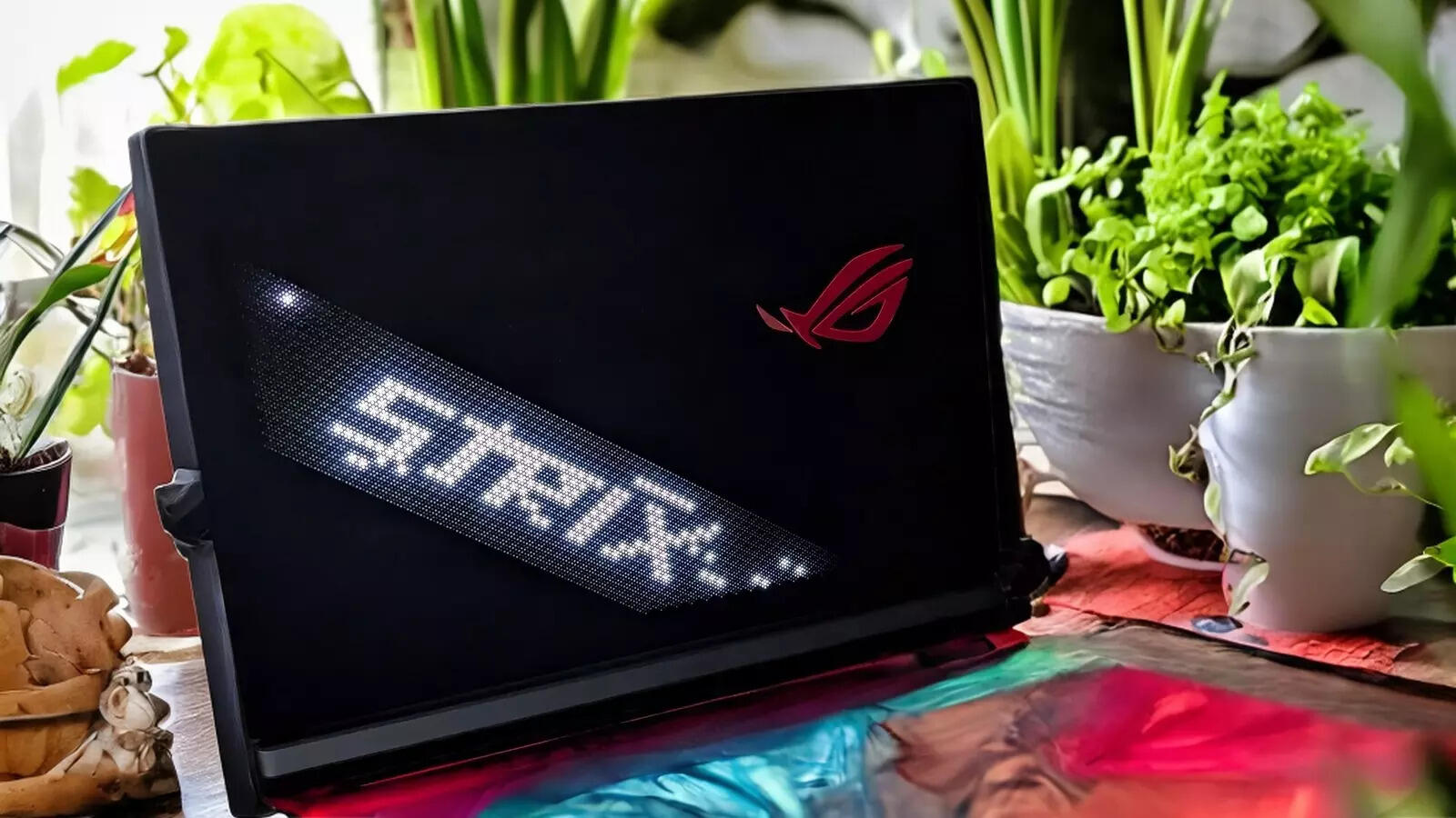 Asus ROG Strix Scar 18 (2025)