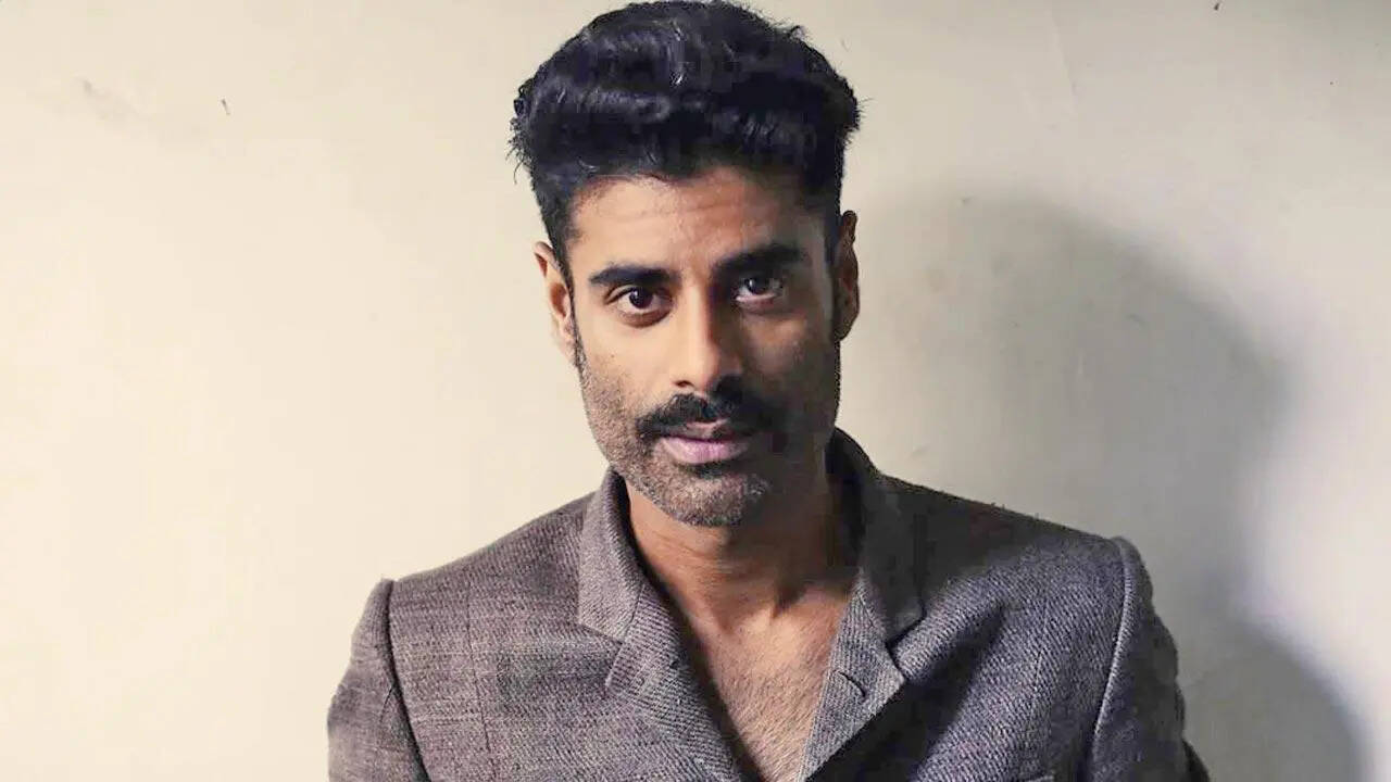 Sikandar-Kher_d.