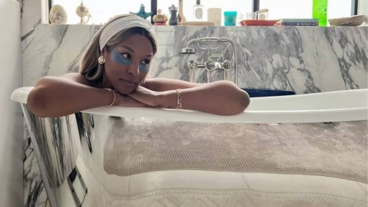 Savannah James