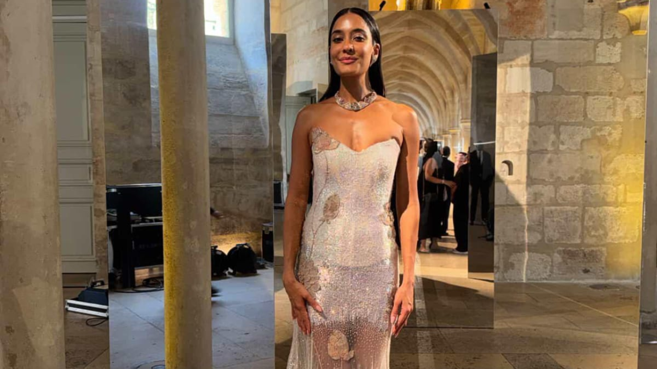 Lisa Haydon owned the runway in a gown