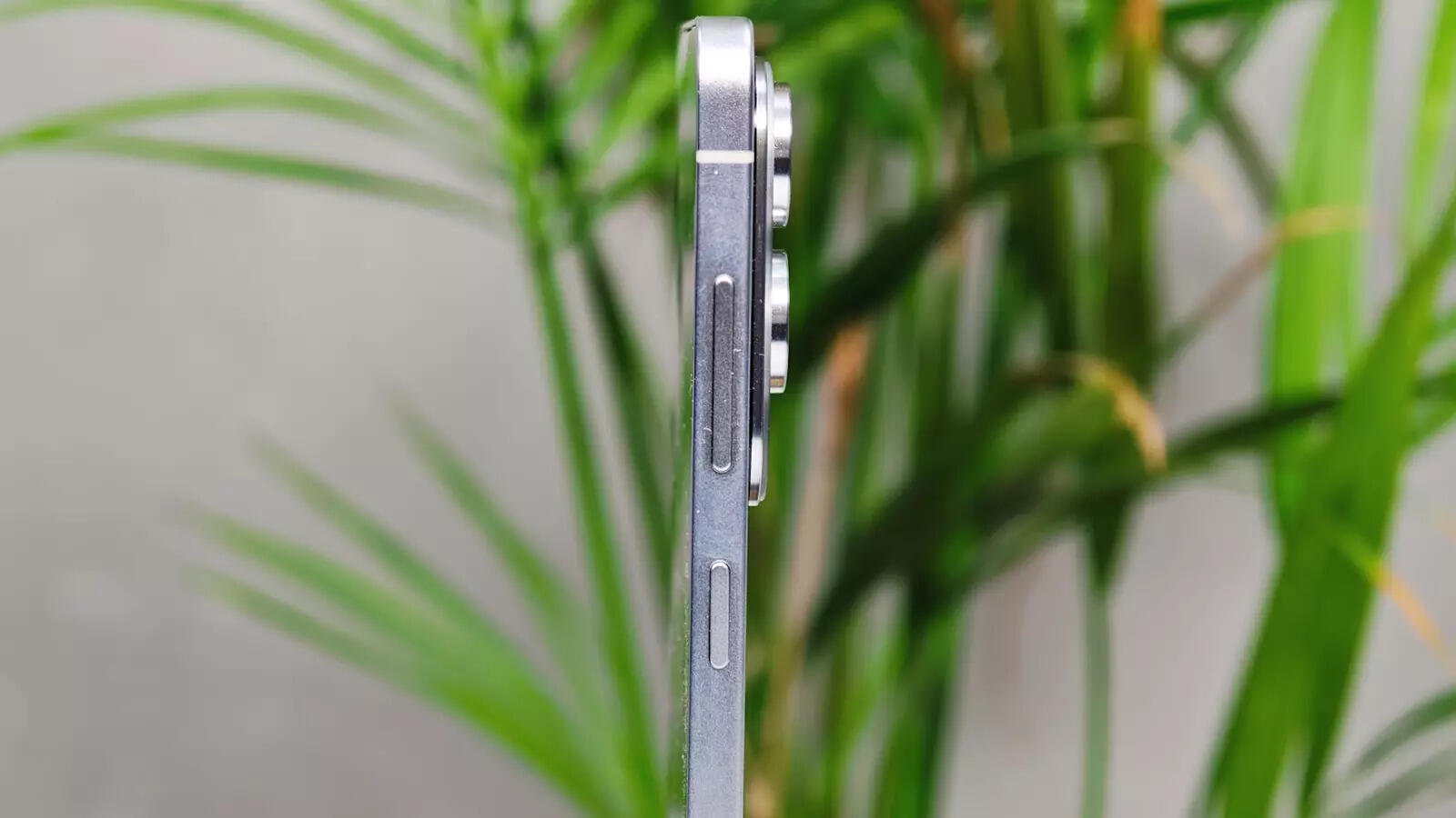It takes a while to get used to the slim buttons on the Edge