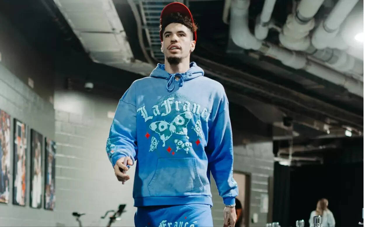 LaMelo Ball appeared on Kai Cenat's streams