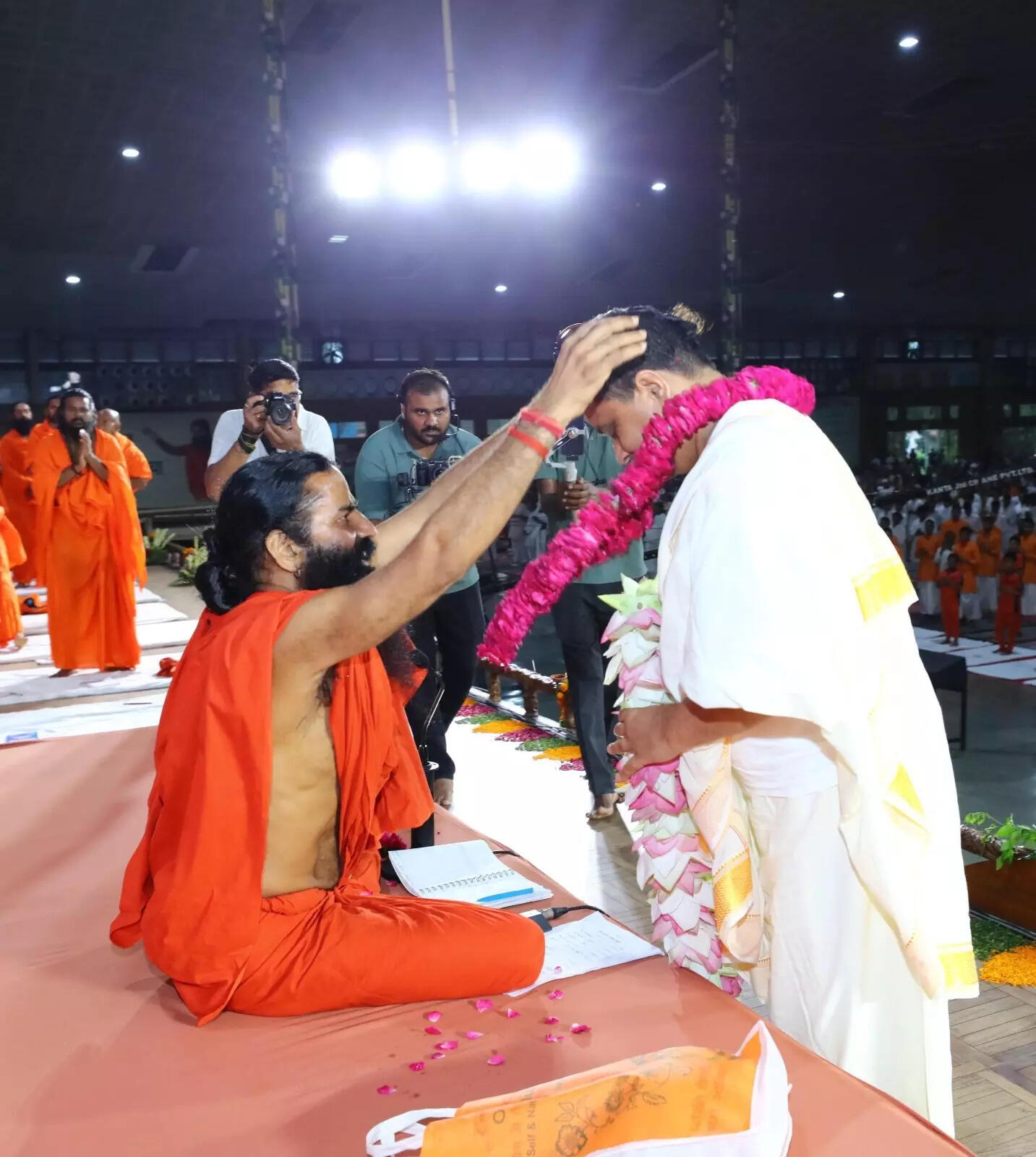Patanjali Yogpeeth celebrates Guru Purnima with devotion