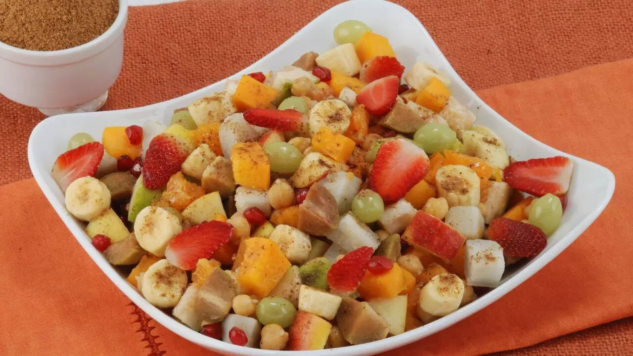 Fruit chaat with honey and lemon