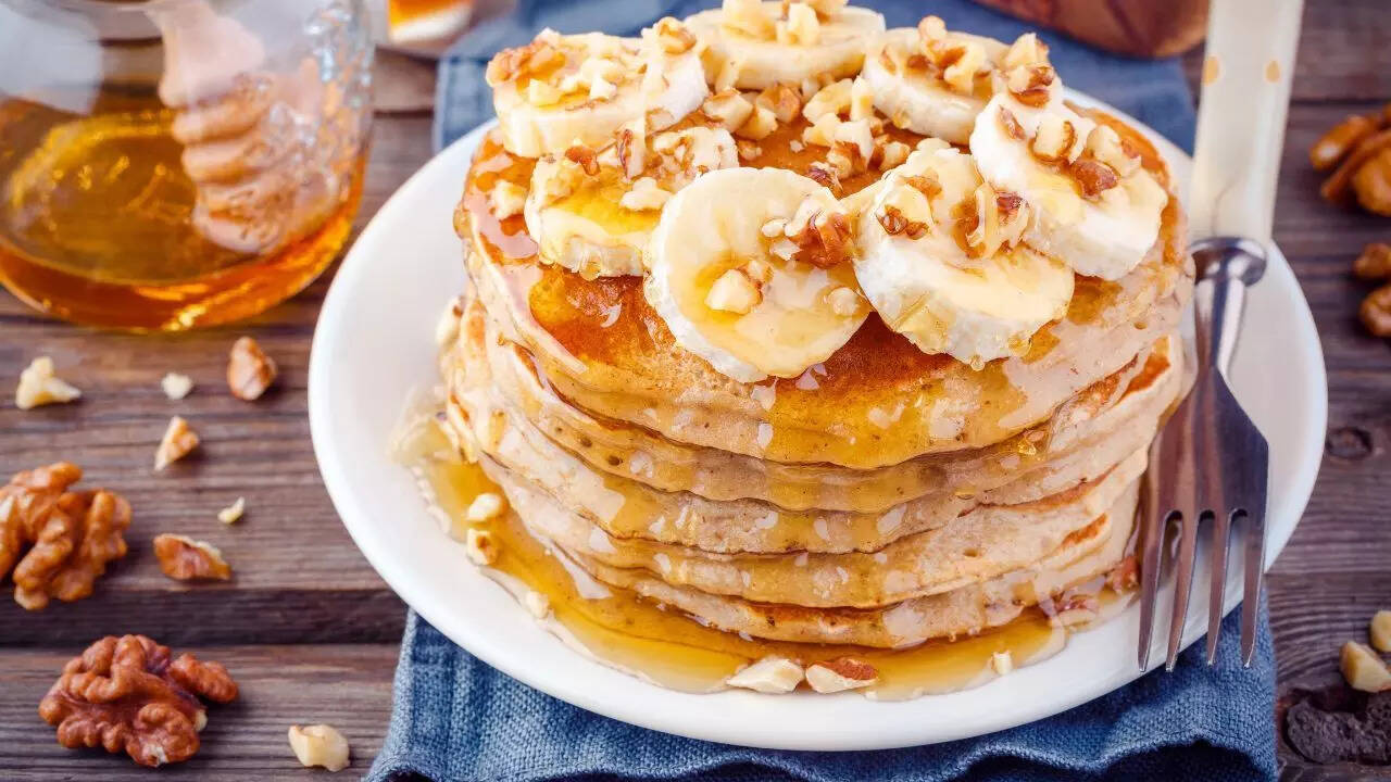 Banana oat pancakes
