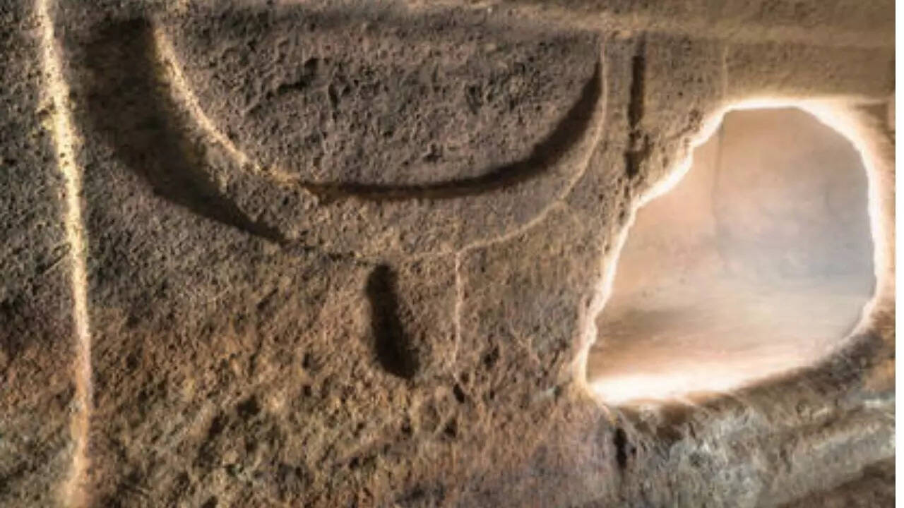 Funerary Tradition, Prehistoric Sardinia (Italy)