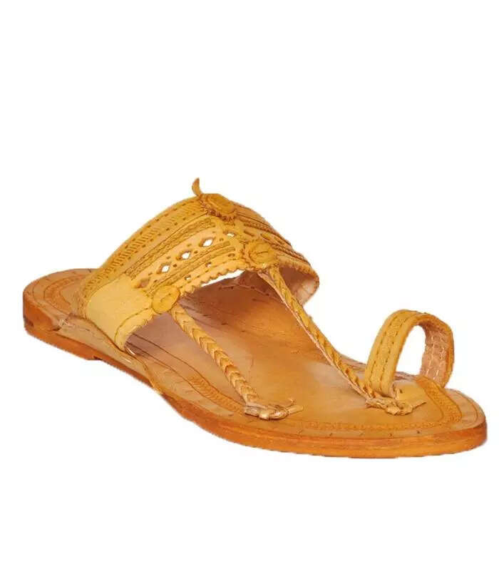 1434959023-modern-golden-yellow-leather-kolhapuri-chappal-at-groupshoppy-5587bcabdb42b