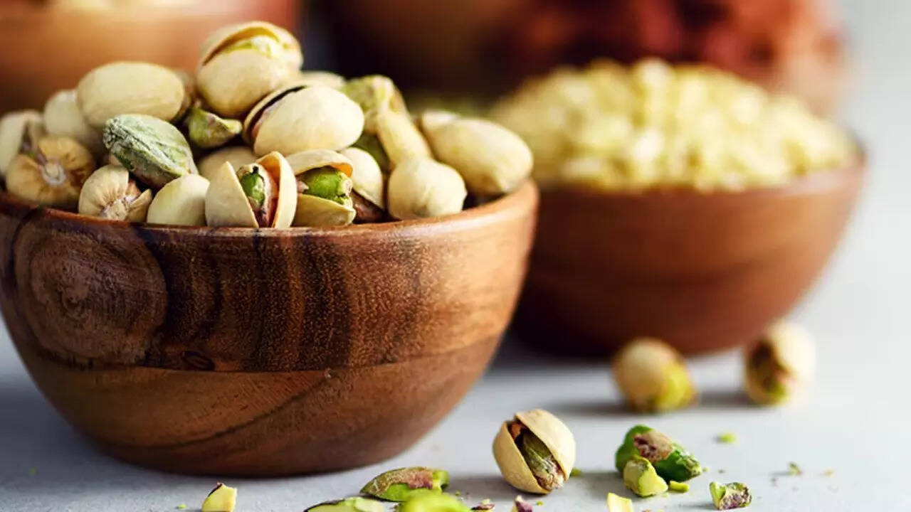 Nuts (3)