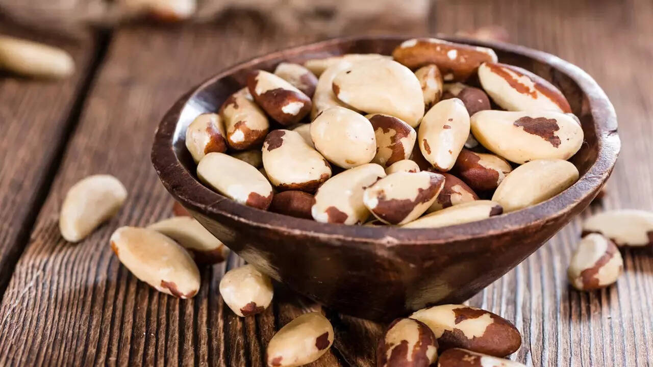 Nuts (5)