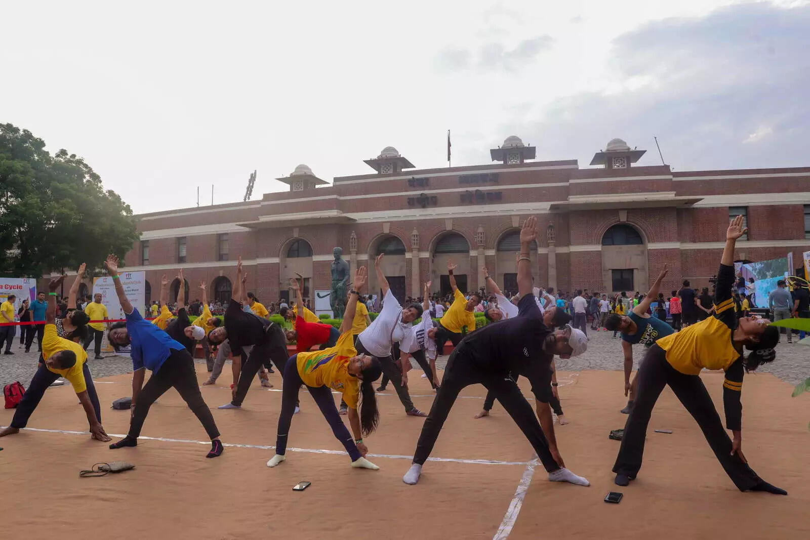 Attended by over 3000 old and young fitness enthusiasts, Khali, 52, stressed the importance of fitness in Bharat becoming a ‘Vishwaguru’.