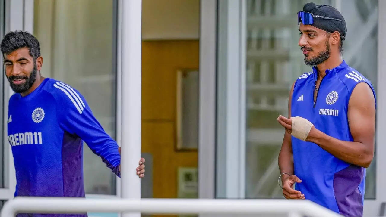 Jasprit Bumrah (L) and Arshdeep Singh (R) during a practice session for India ahead of the fourth Test against England. (PTI) Arshdeep Bumrah India England PTI