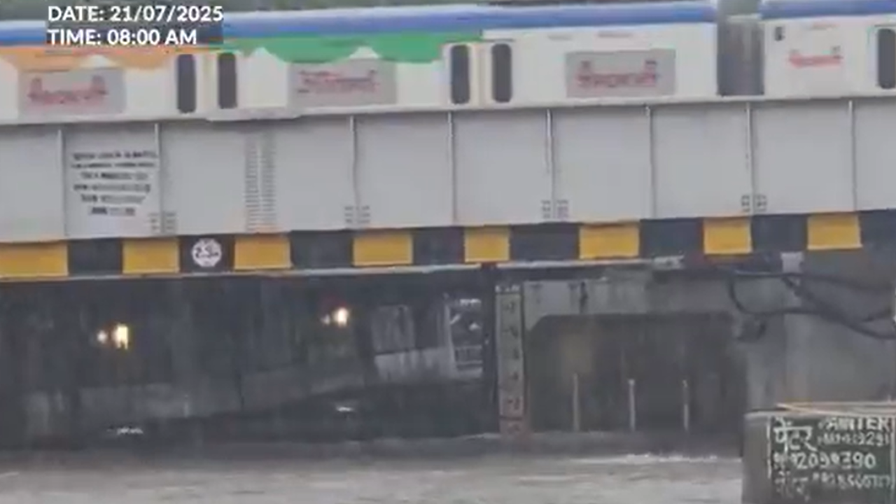 Andheri subway closed