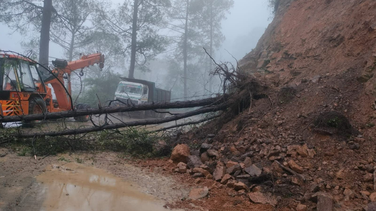 468 roads blocked all across Himachal Pradesh