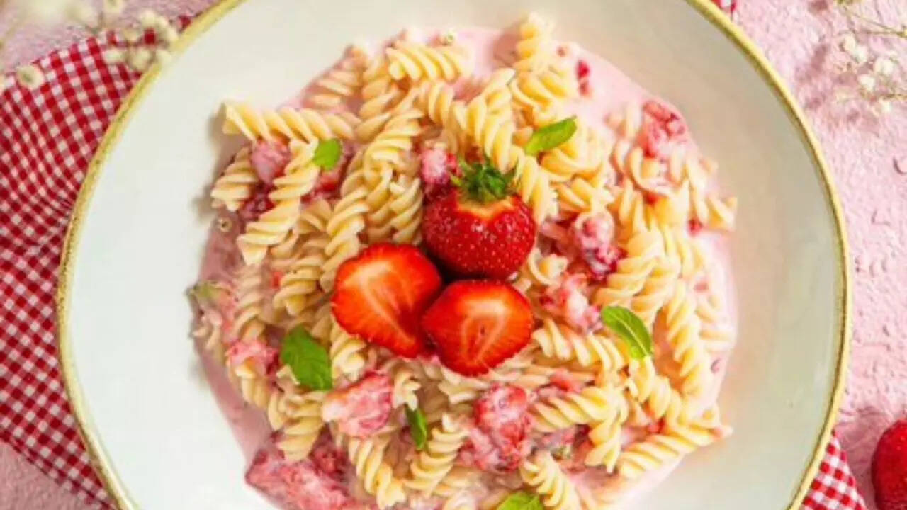 Polish Strawberry Pasta