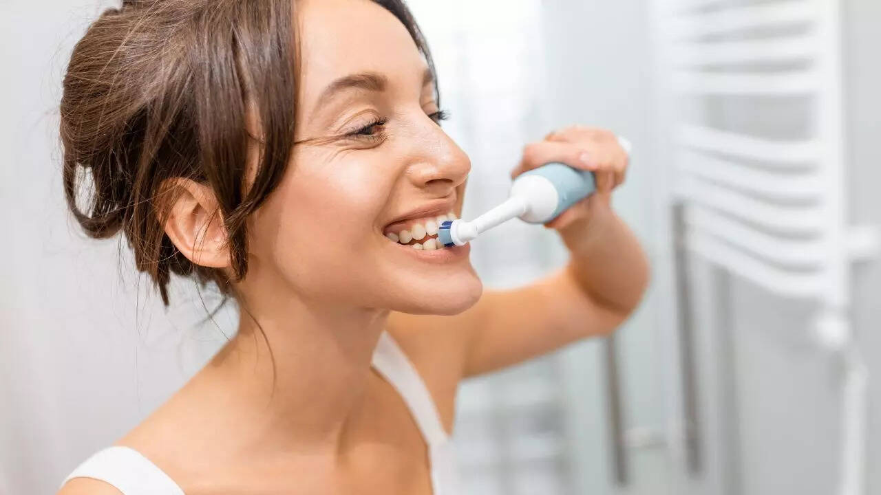 7 ways to keep your toothbrush clean and faecal matter-free