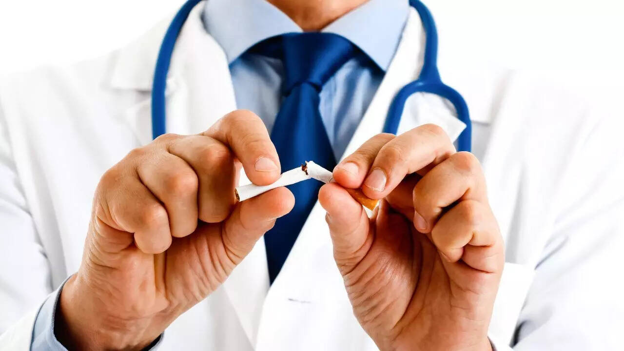 Experts warn unregulated online ads risk normalizing youth smoking