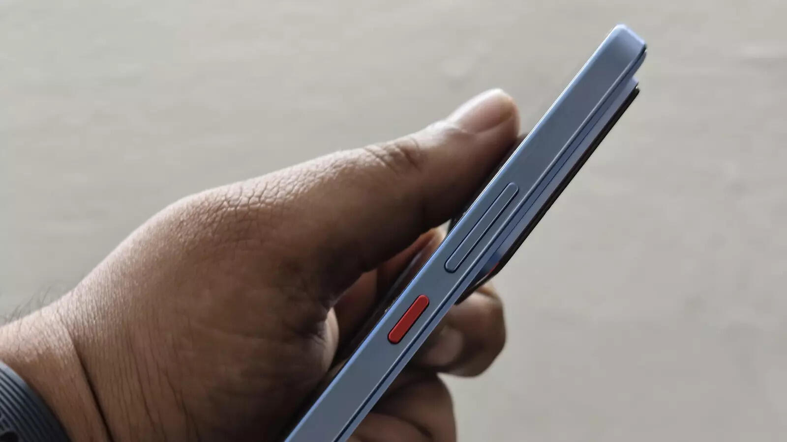 Realme GT 7 buttons