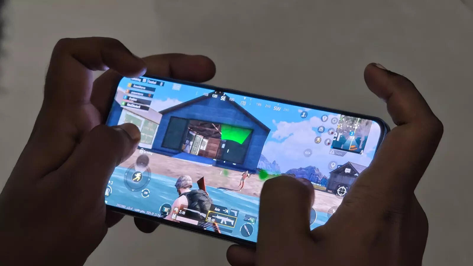 Playing BGMI on Realme GT 7