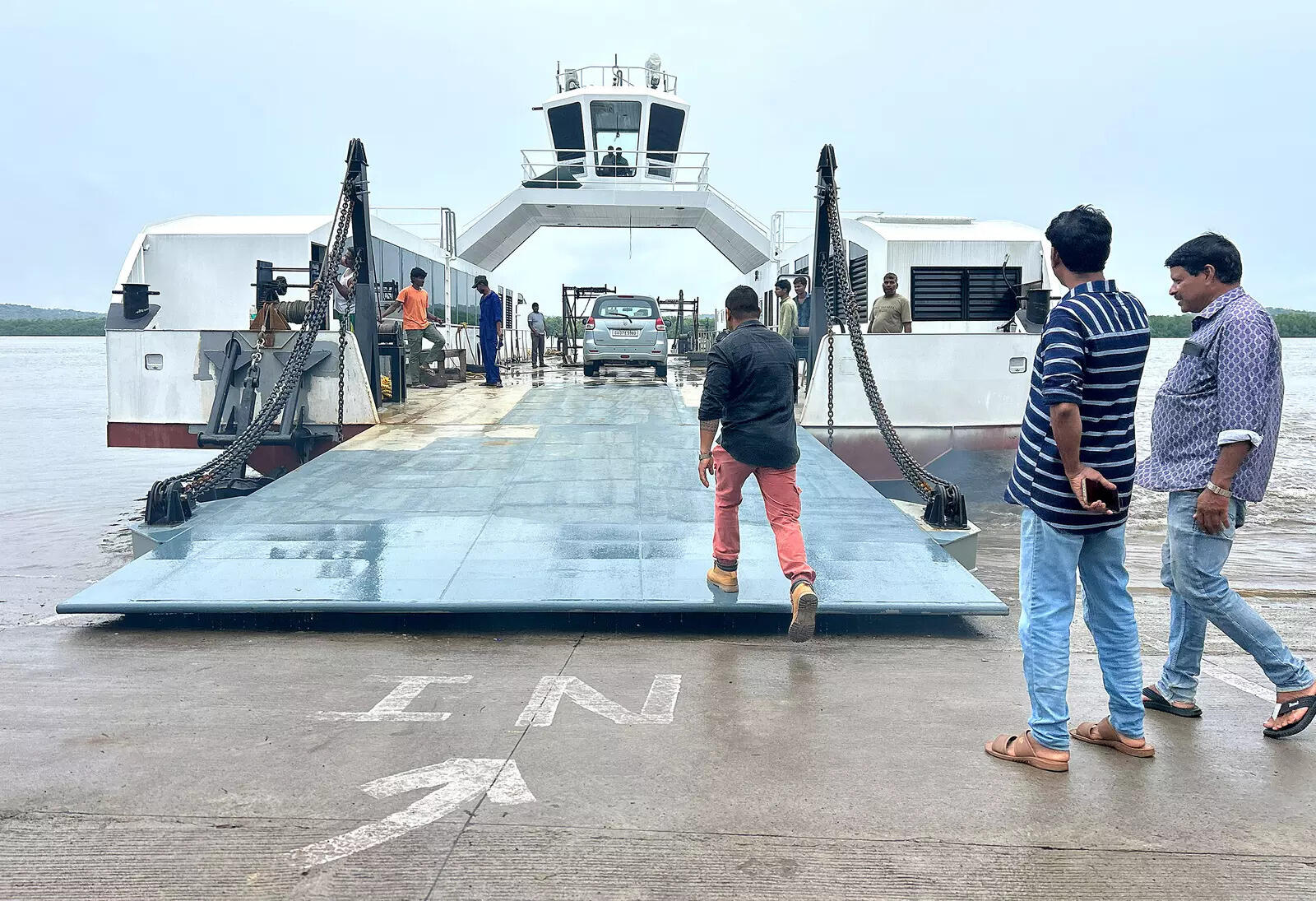 RORO_FERRY_TRIAL_RUN_RIBANDAR_CHORAO_ROUTE_27_05_2025_4 (1)