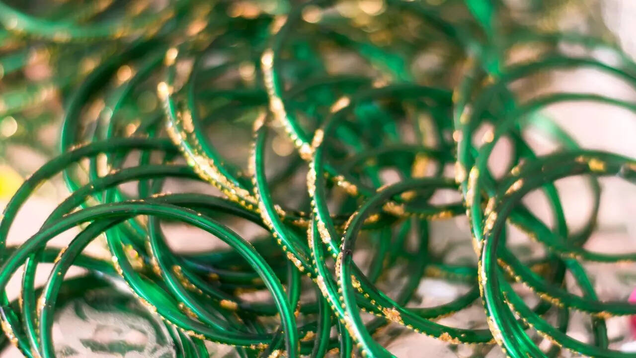 Why women wear green bangles on Hariyali Teej