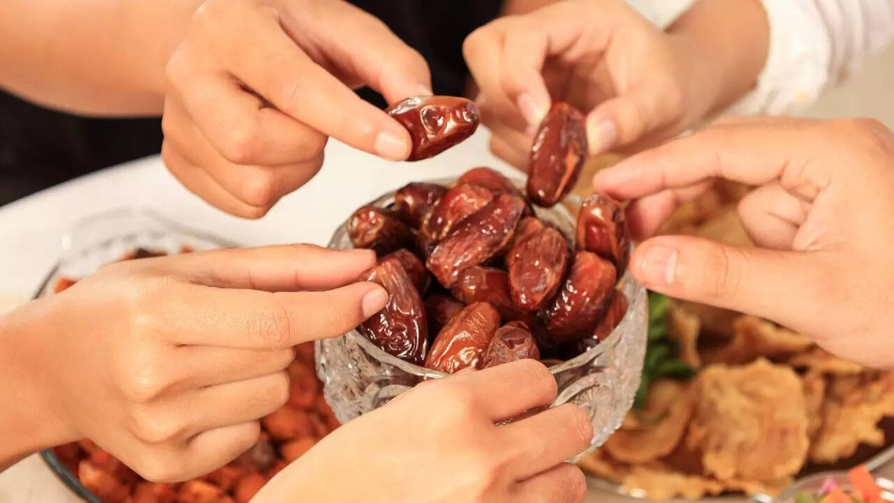 Final verdict: Dates or bananas?