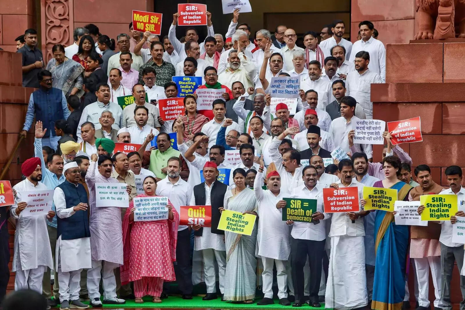 LoP in the Lok Sabha and Congress leader Rahul Gandhi with Samajwadi Party MP Akhilesh Yadav other INDIA bloc MPs stages a protest against the (SIR) in Bihar. (ANI) Paliament.