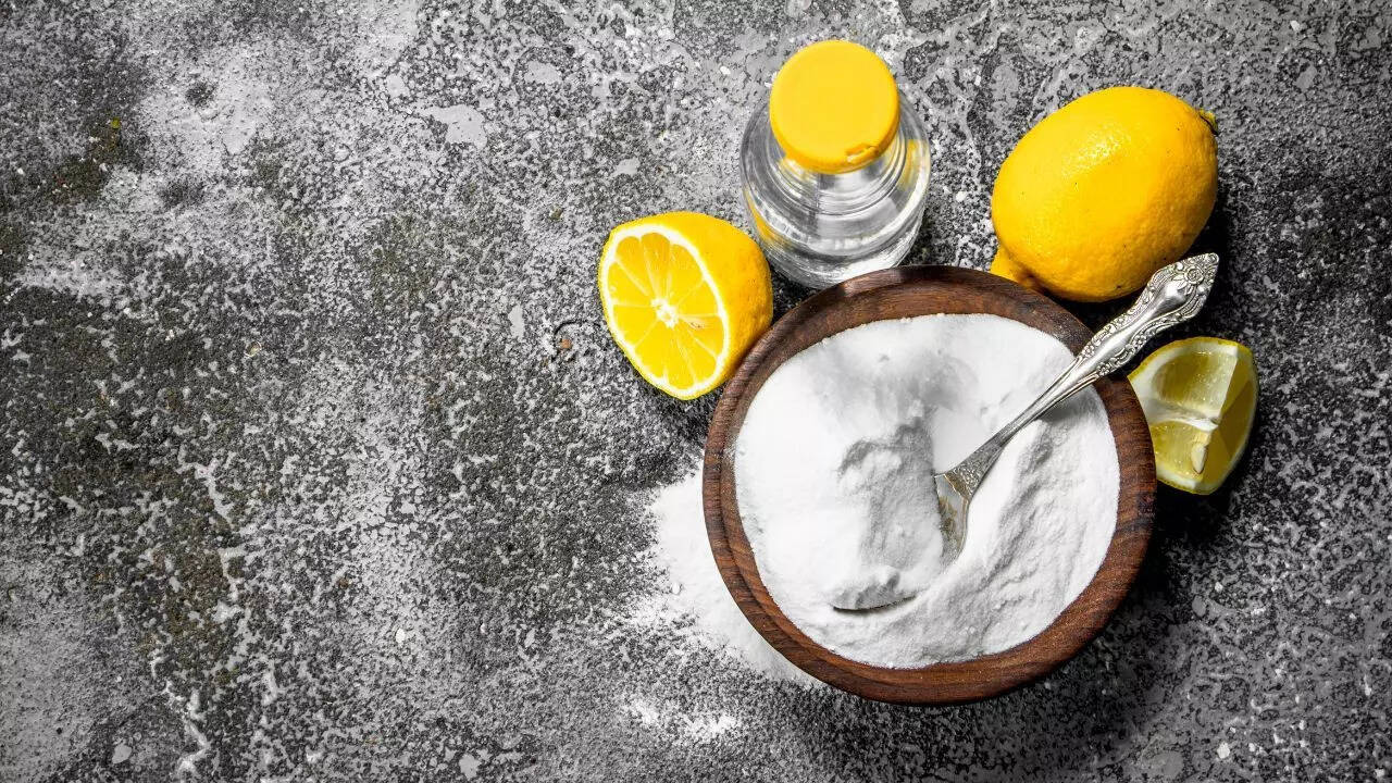 Baking soda and lemon juice