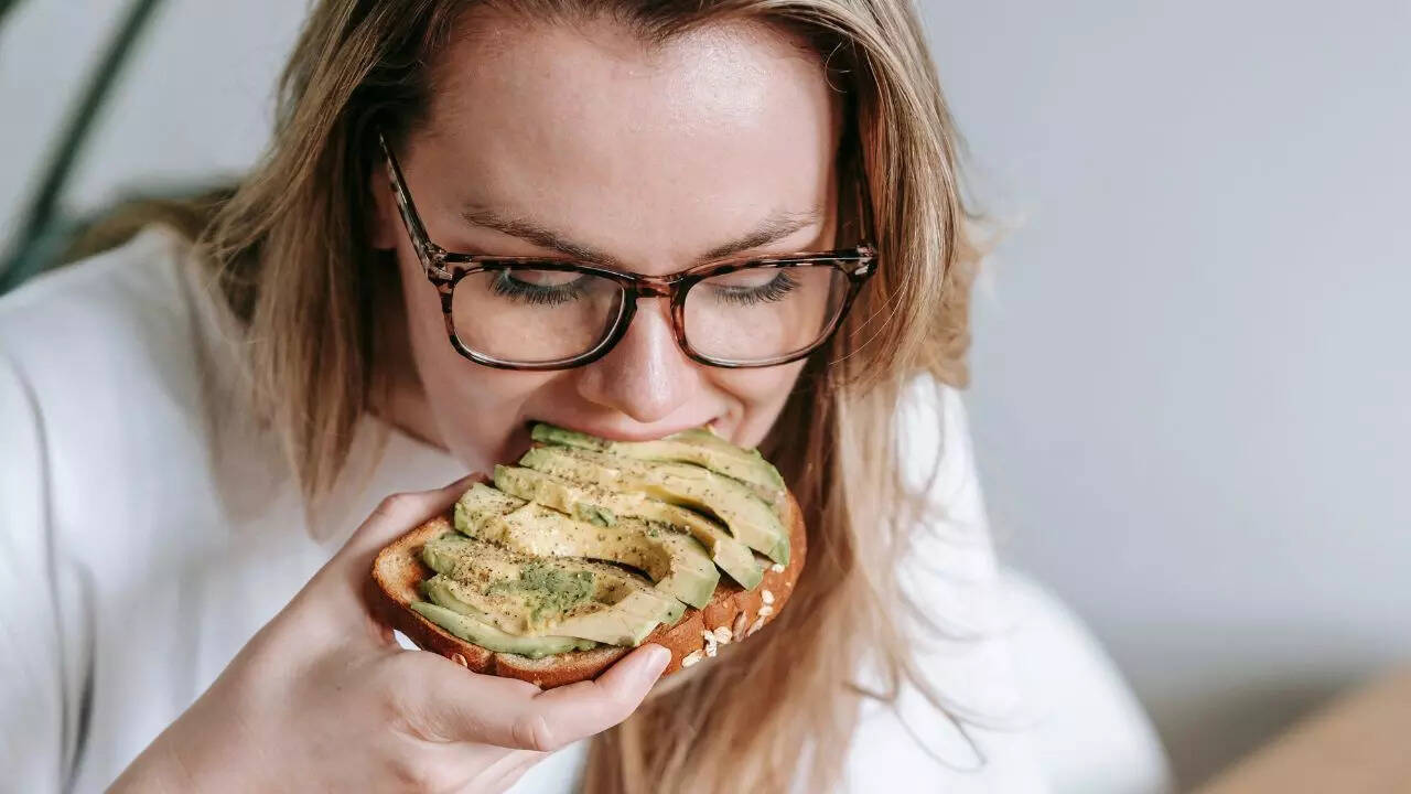Ignoring meal sequencing - eating carbs first