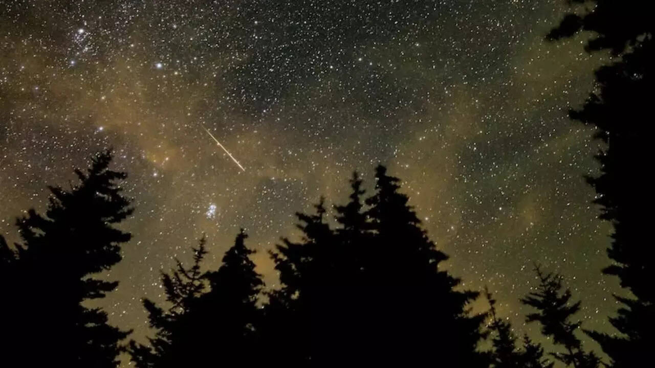 Meteor shower (5)