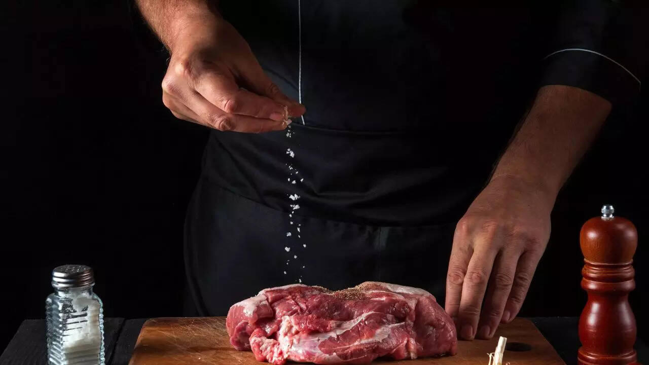 Curing meats
