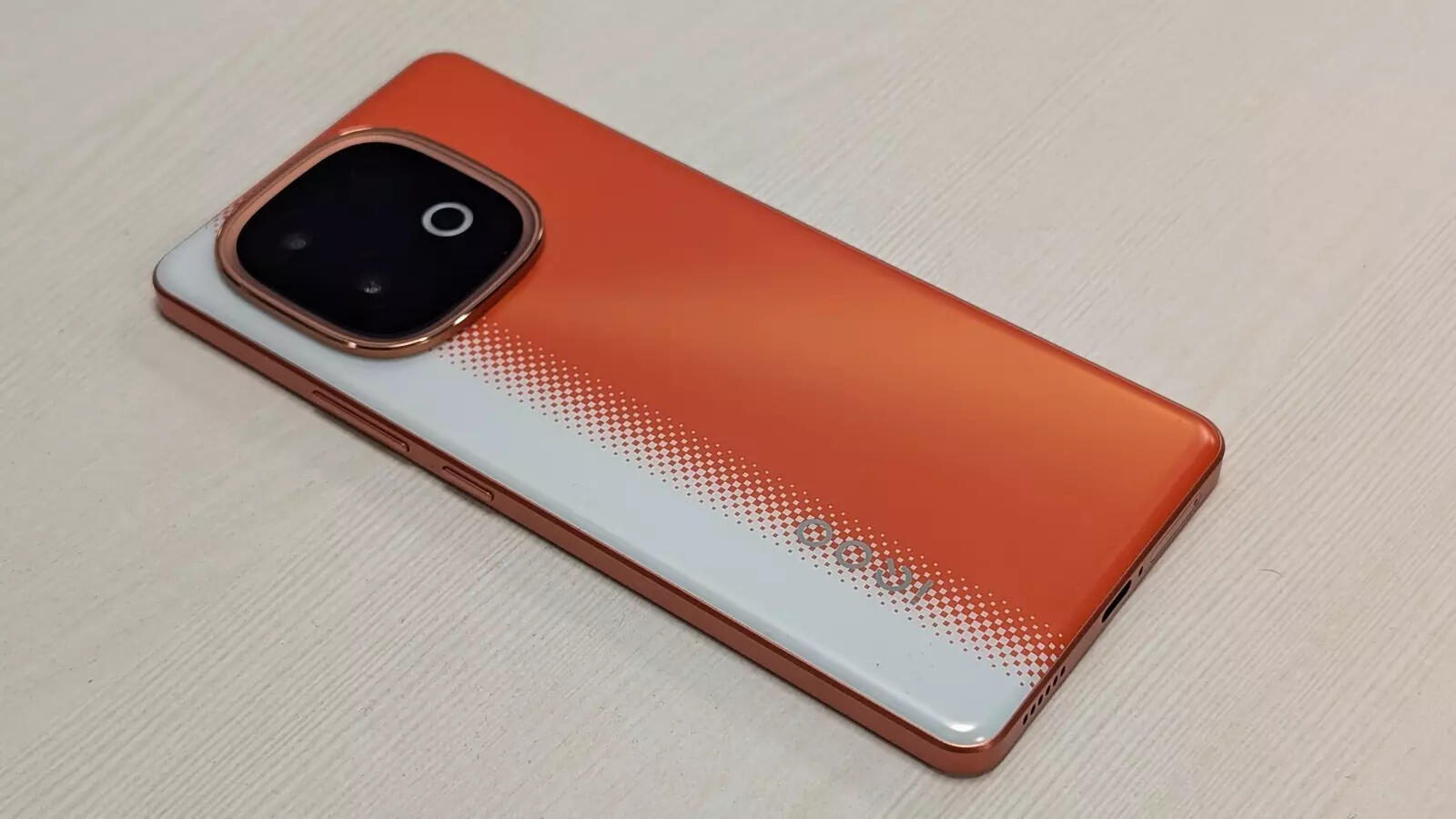 Dual design back panel