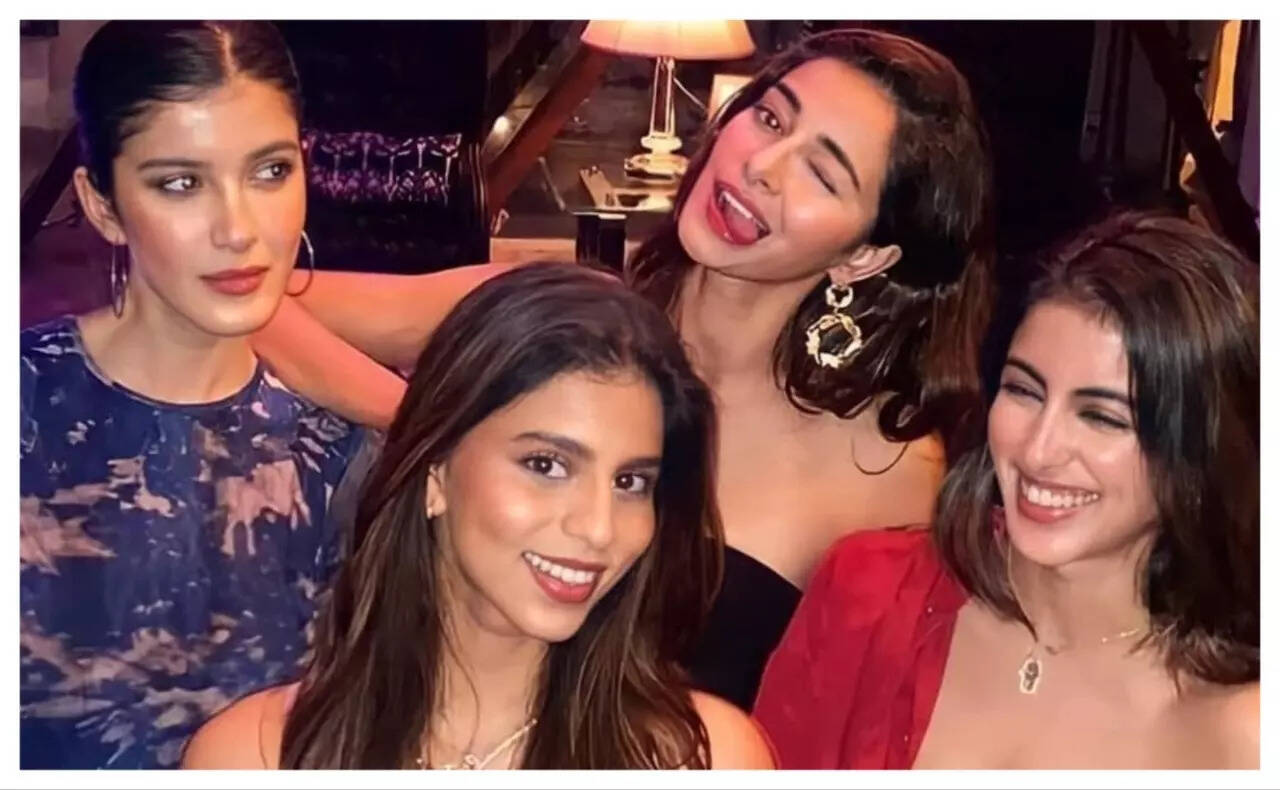 Shanaya, Suhana, Ananya y Naviya MixColage-02-August -2025-04-08-PM-1865