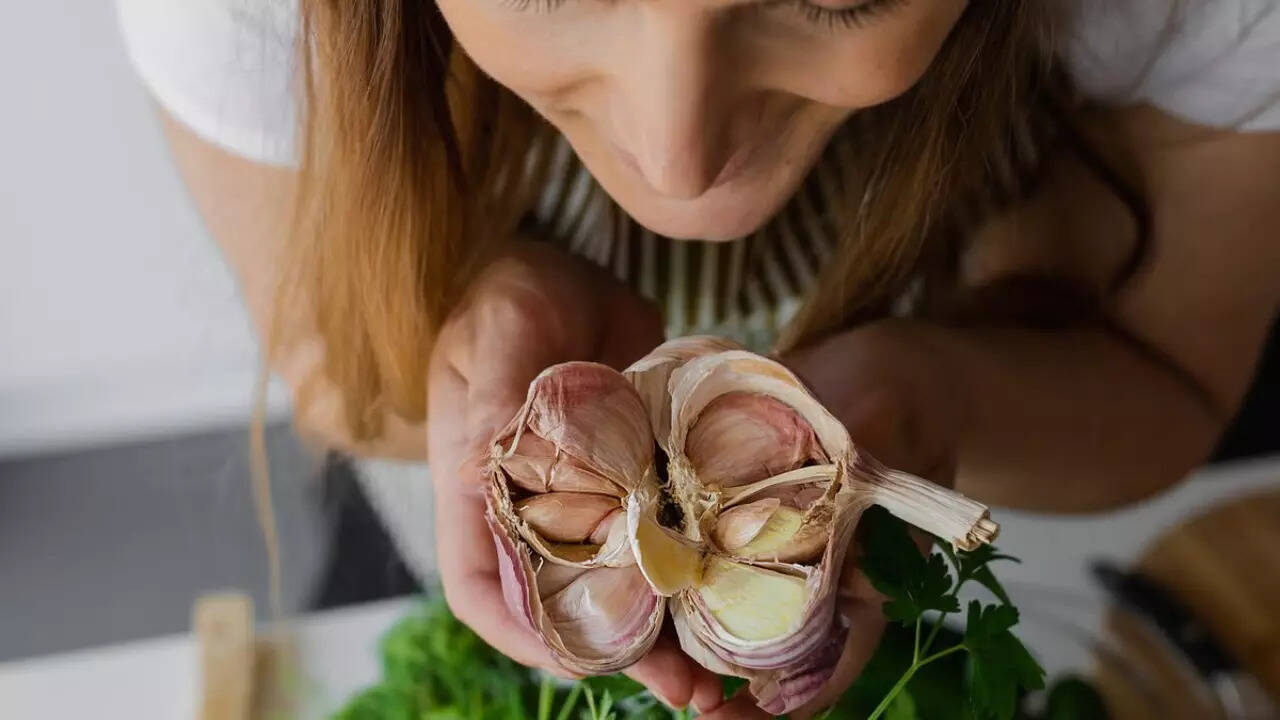 Garlic breath (2)