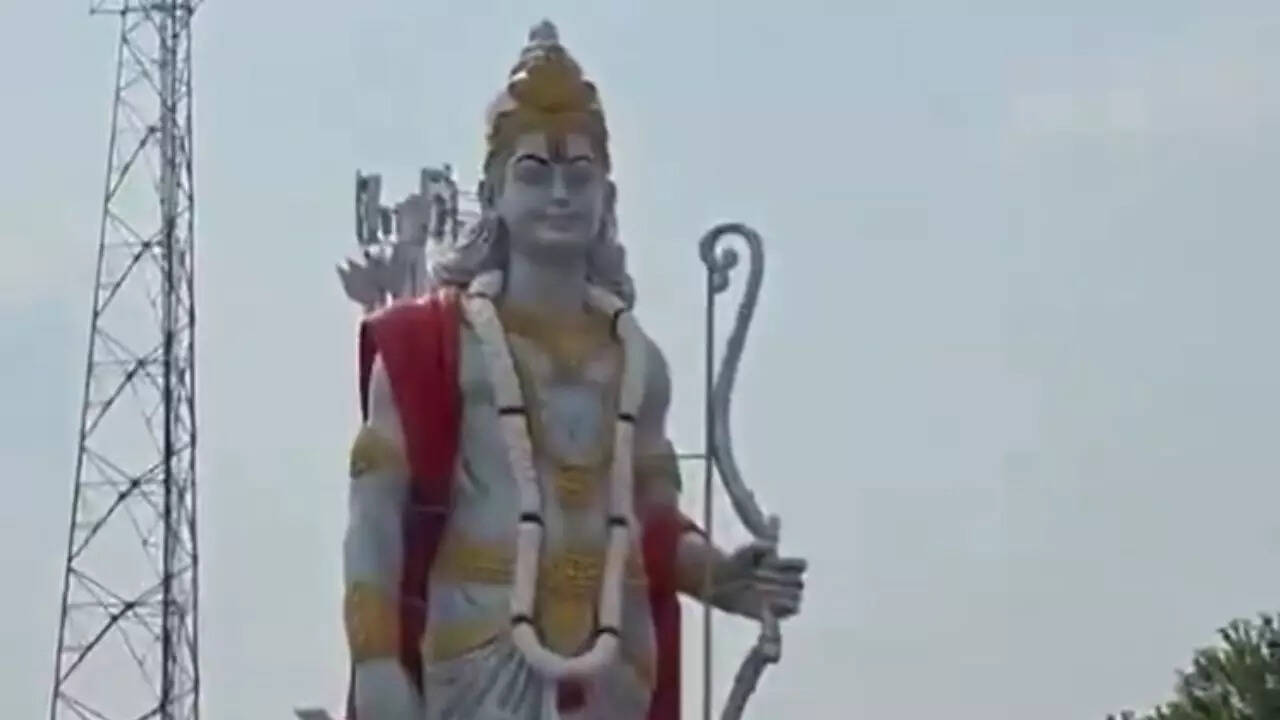 Netizens get emotional over the Lord Ram statue