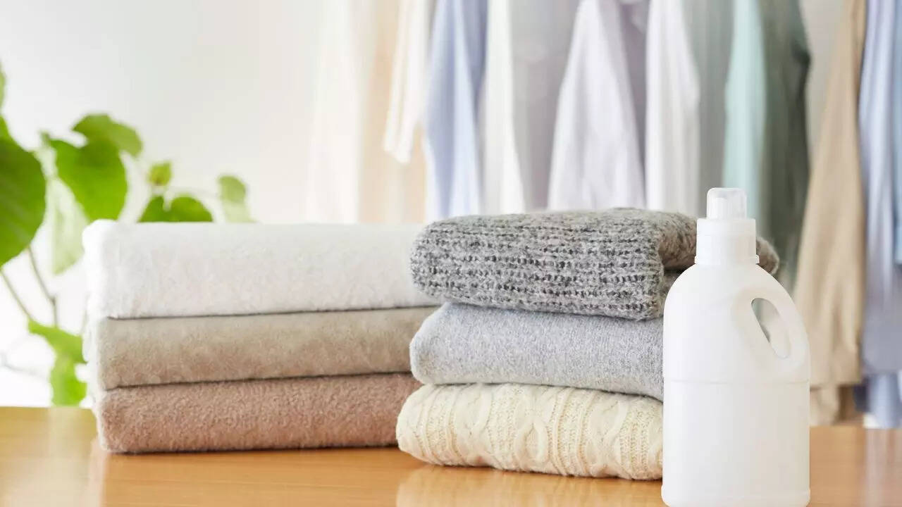 Fragrance-heavy laundry detergents and dryer sheets