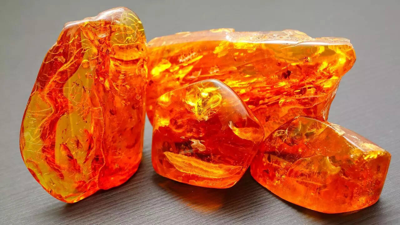 Rumanite amber rock