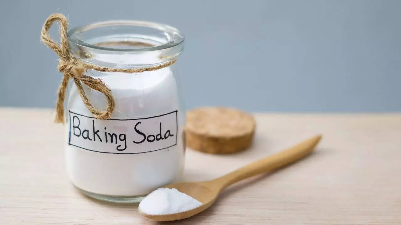 Baking soda scrub