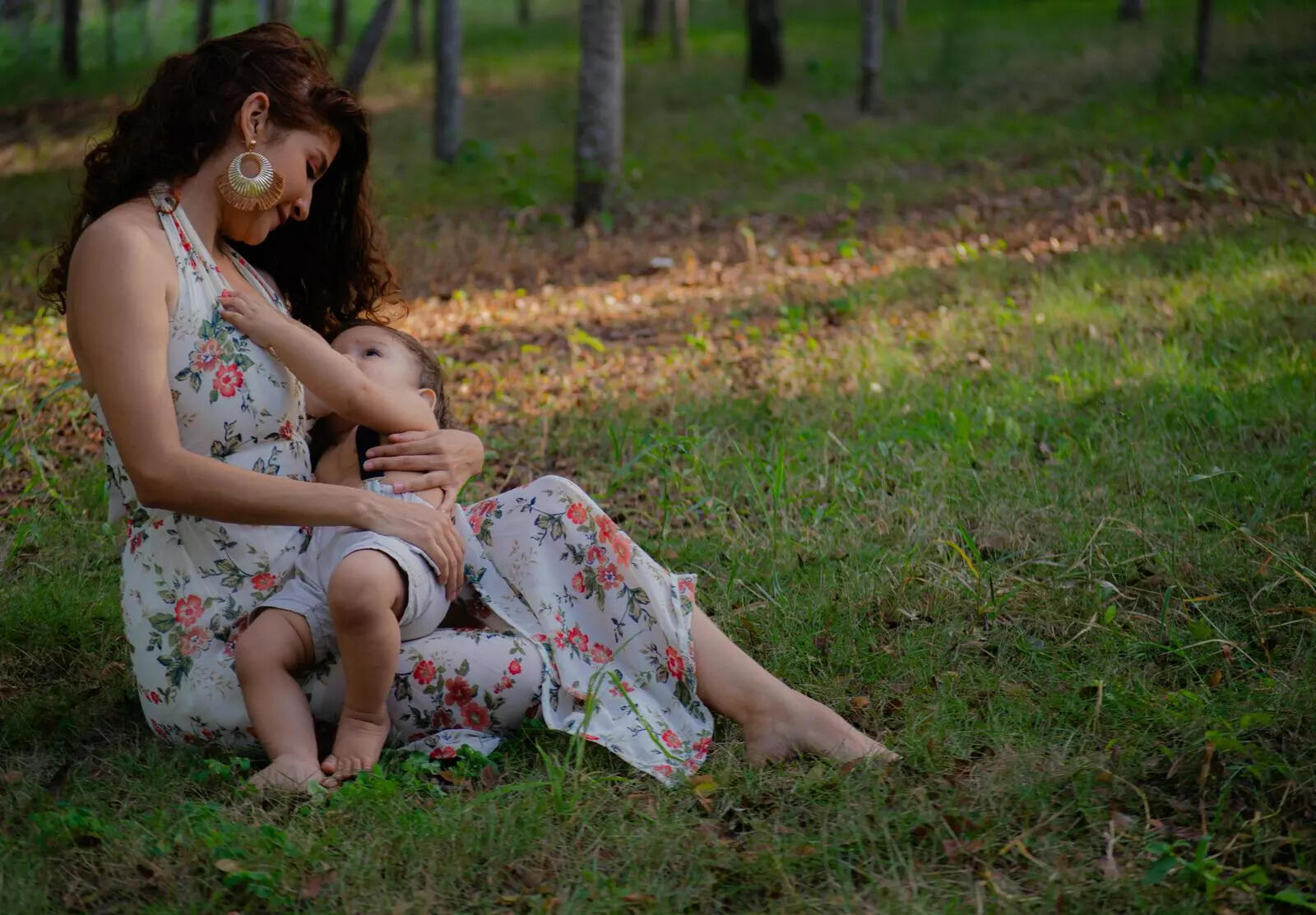Silver nipple cups are taking over new mom forums everywhere