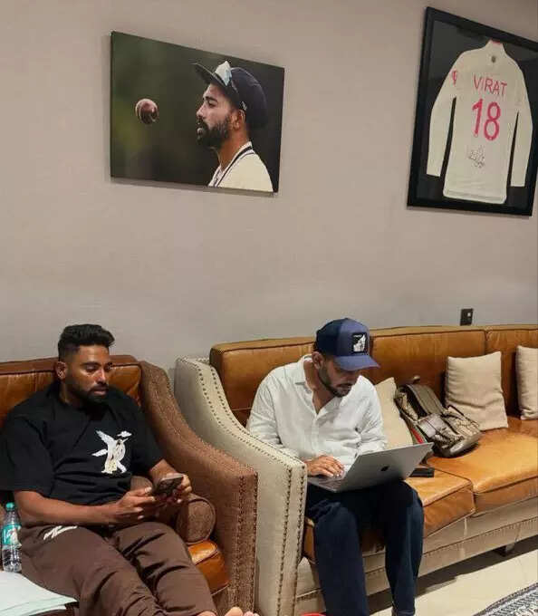 Virat Kohli's final Test jersey framed at Mohammed Siraj's home. Virat Kohli's final Test jersey framed at Mohammed Siraj's home.