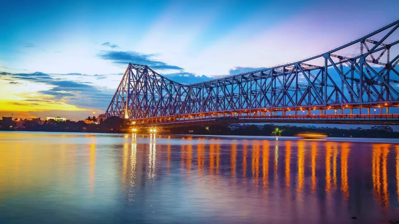 Howrah Bridge, Kolkata, West Bengal