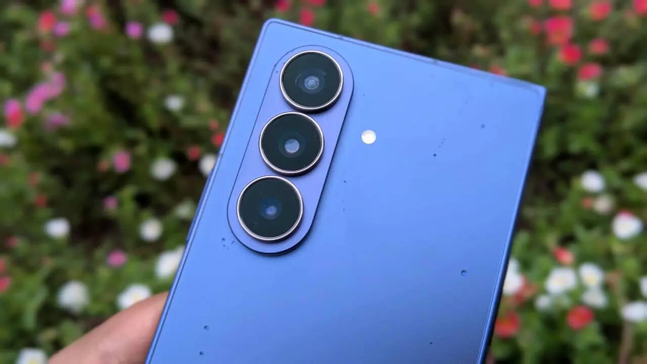 Samsung Galaxy Z Fold7 camera