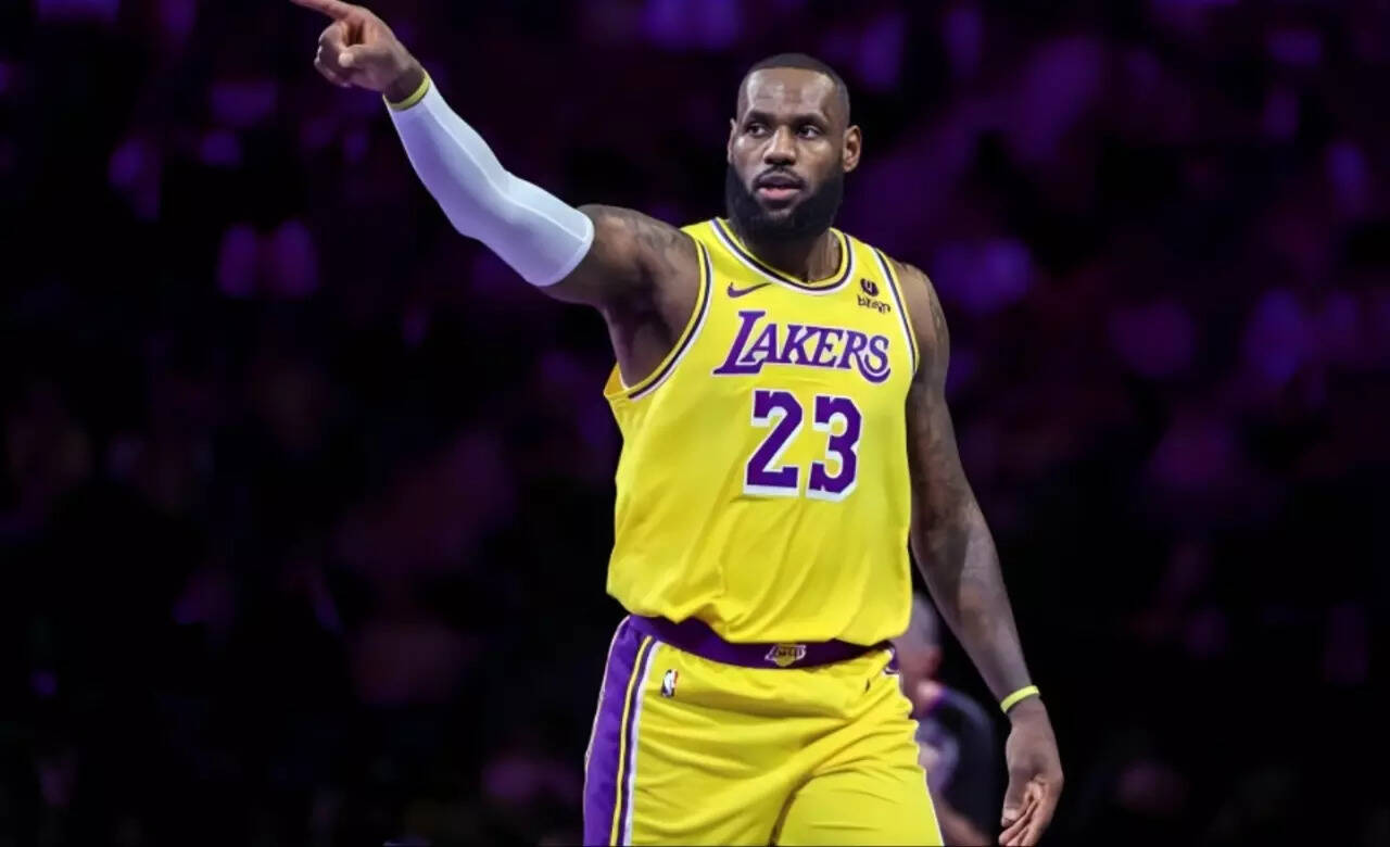 LeBron James is in Los Angeles Lakers