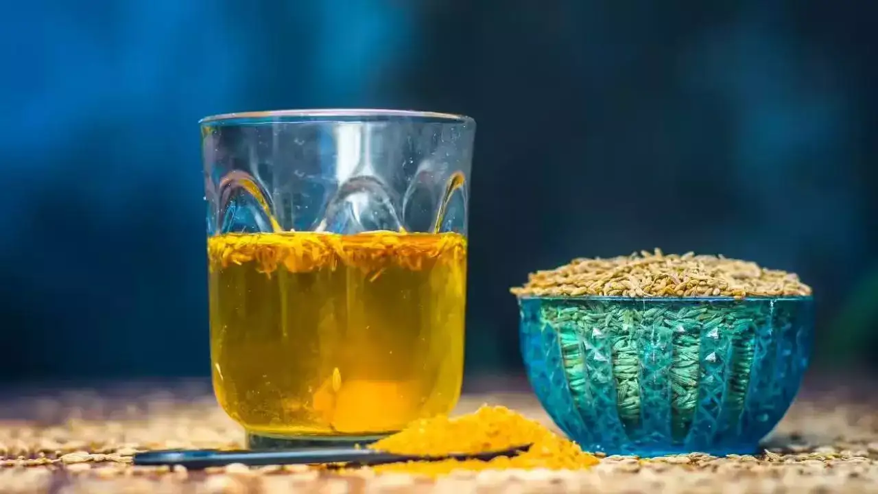 ச un ன்ஃப் தண்ணீரைக் குடிப்பதன் நன்மைகள்